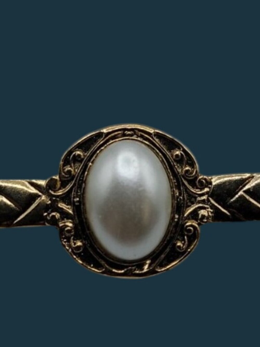 Vintage 1983 Danecraft Lasting Memory Collection Bar Brooch Chevron Pattern 3.25 - Picture 3 of 11